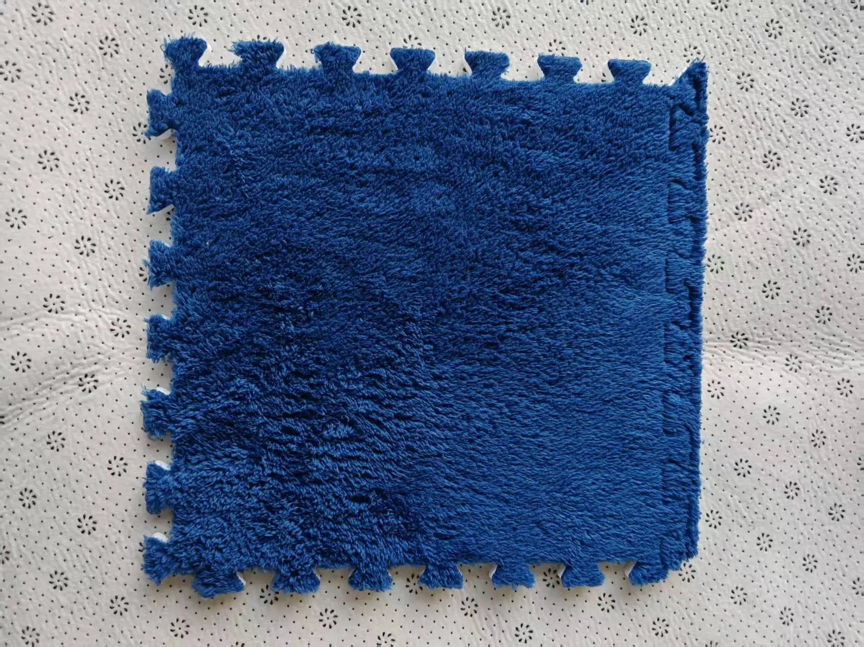 CloudTiles Interlocking Puzzle Carpet Pieces